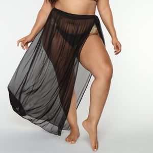 BLACK COVER UP